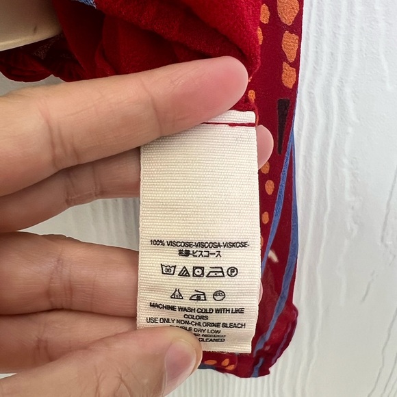 Free People - Beneath The Sea Red Boho V Neck Lightweight Blouse Size XS - Picture 8 of 11